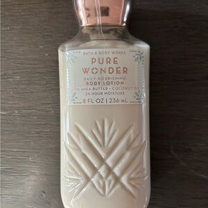 Bath & Body Works Pure Wonder Nourishing Lotion